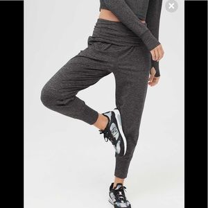 Aerie OFFLINE Real Me Jogger NWOT M